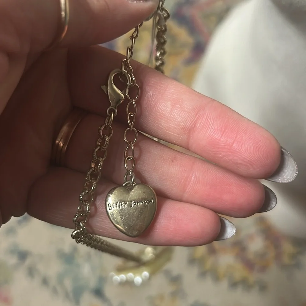 Betsey Johnson Surfmaid Iridescent Scallop Shell Clam Pearl AB Lucite Necklace - Picture 7 of 7